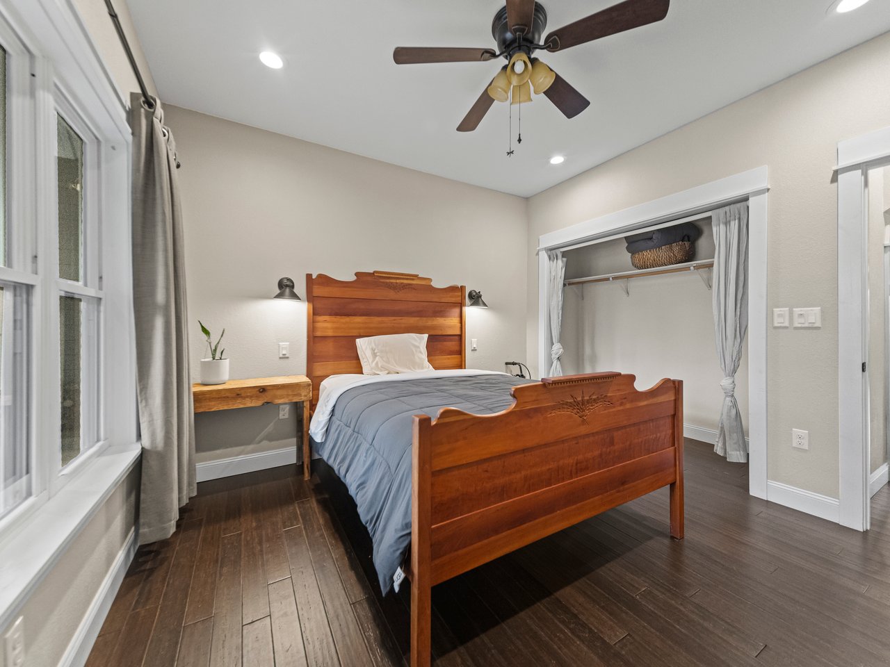 Thunder Mountain Homestead