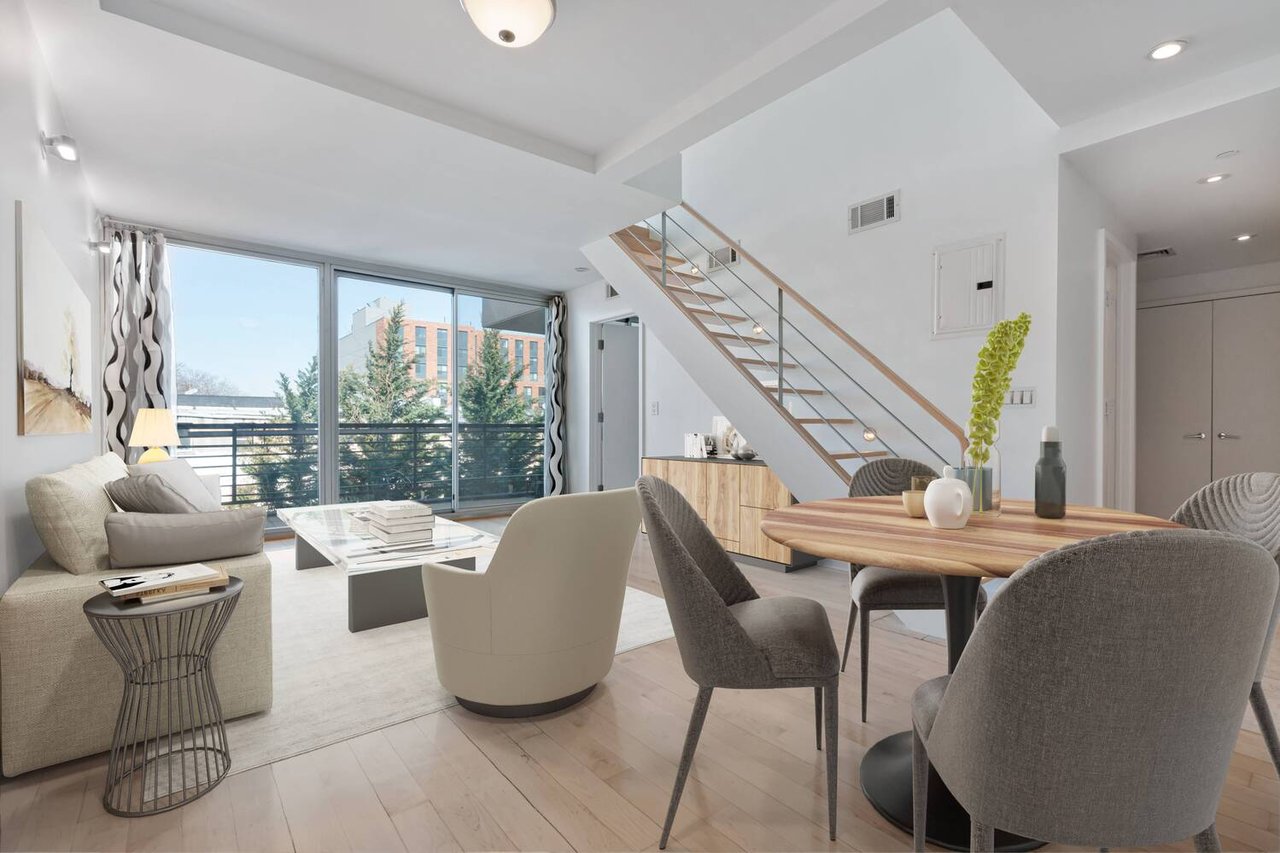 935 Pacific St, #302