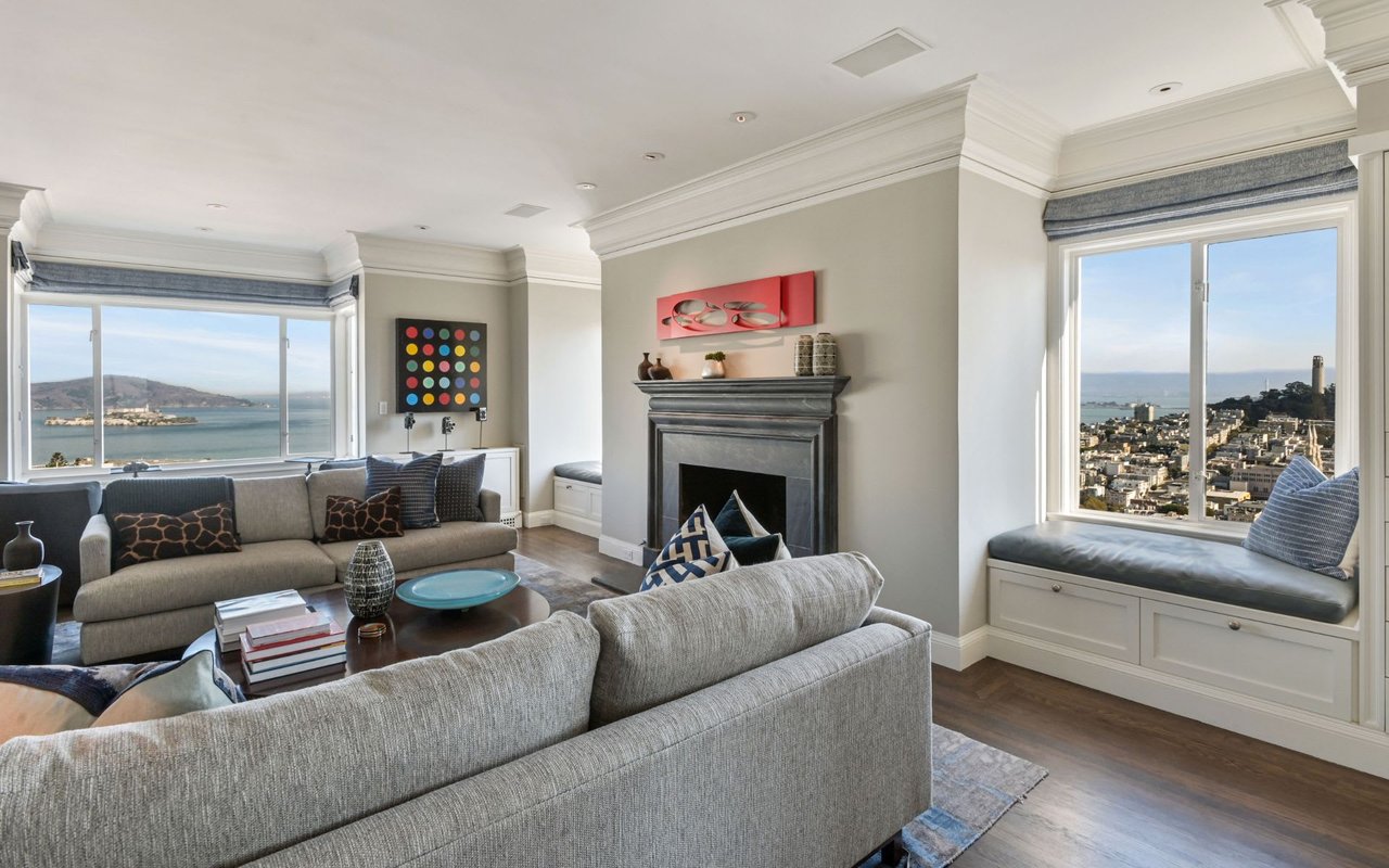  Prestigious Half Floor Apartment on Russian Hill