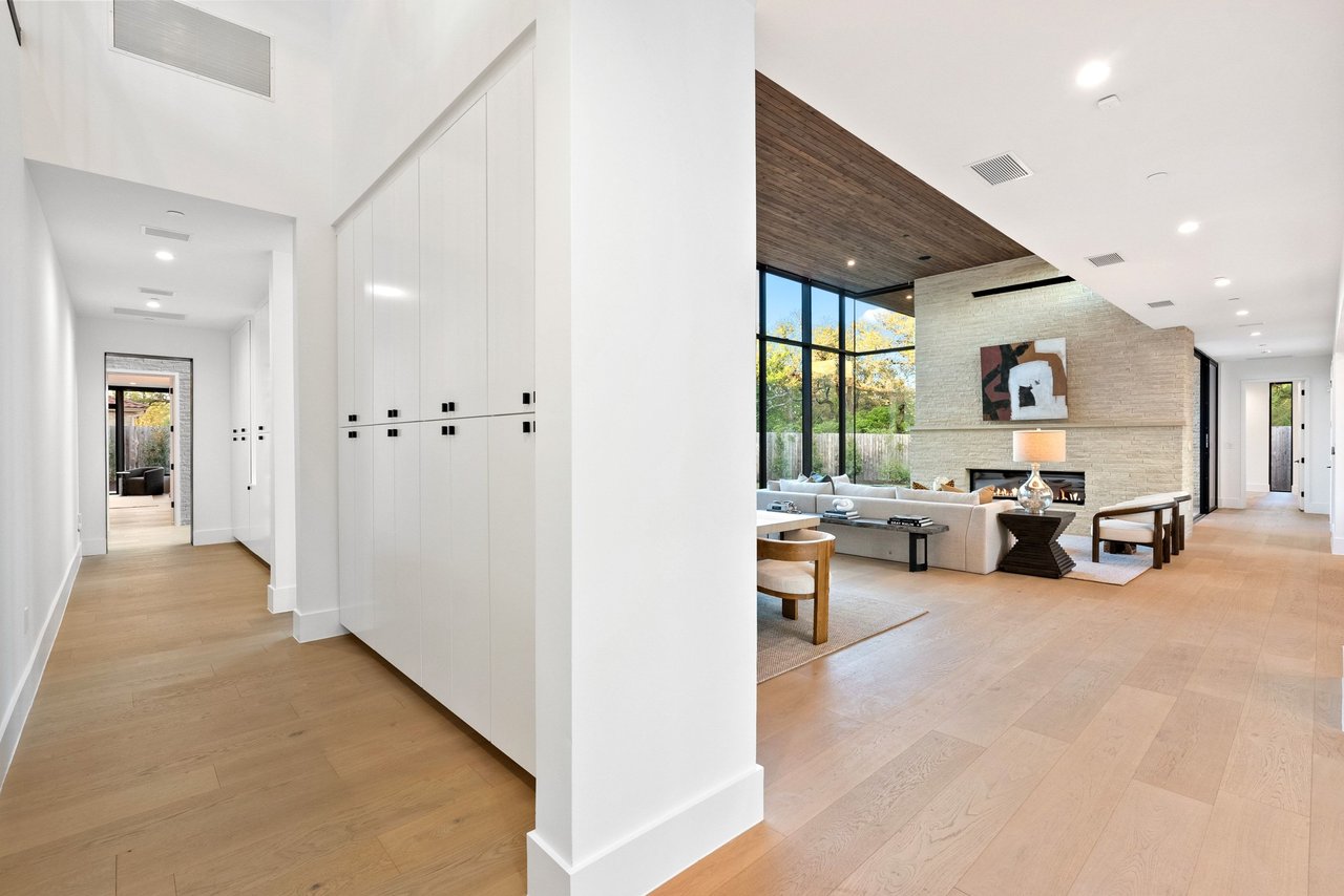 Refined Westlake Retreat