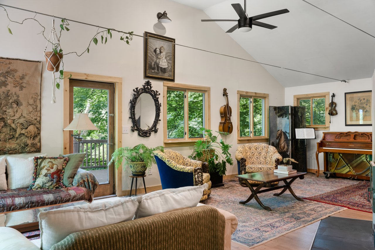 122 Buffalo Hollow Rd