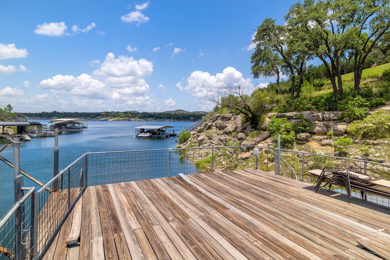7206 Comanche Trail