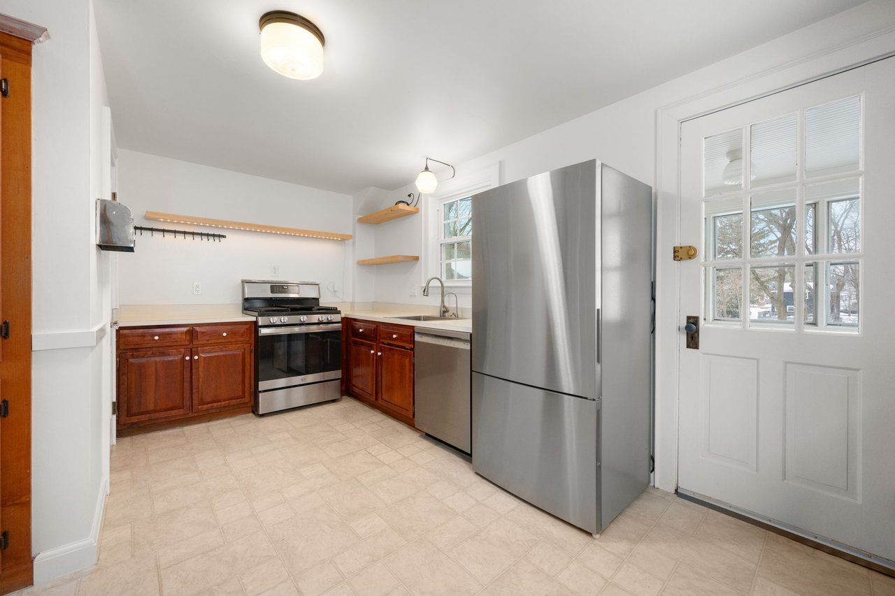 17 Hilburn St
