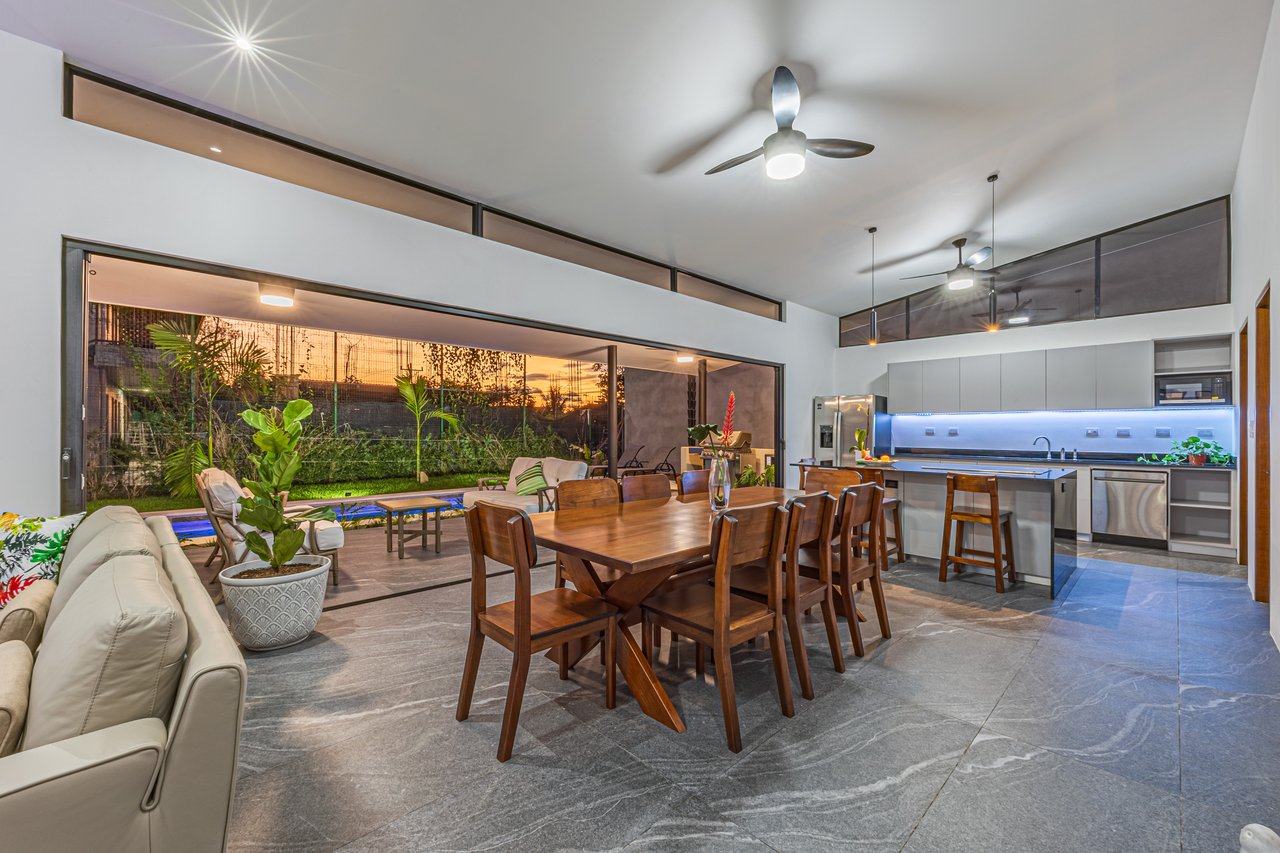 STYLISH 3 BED, 3 BATH BRAND NEW VILLA IN UVITA.