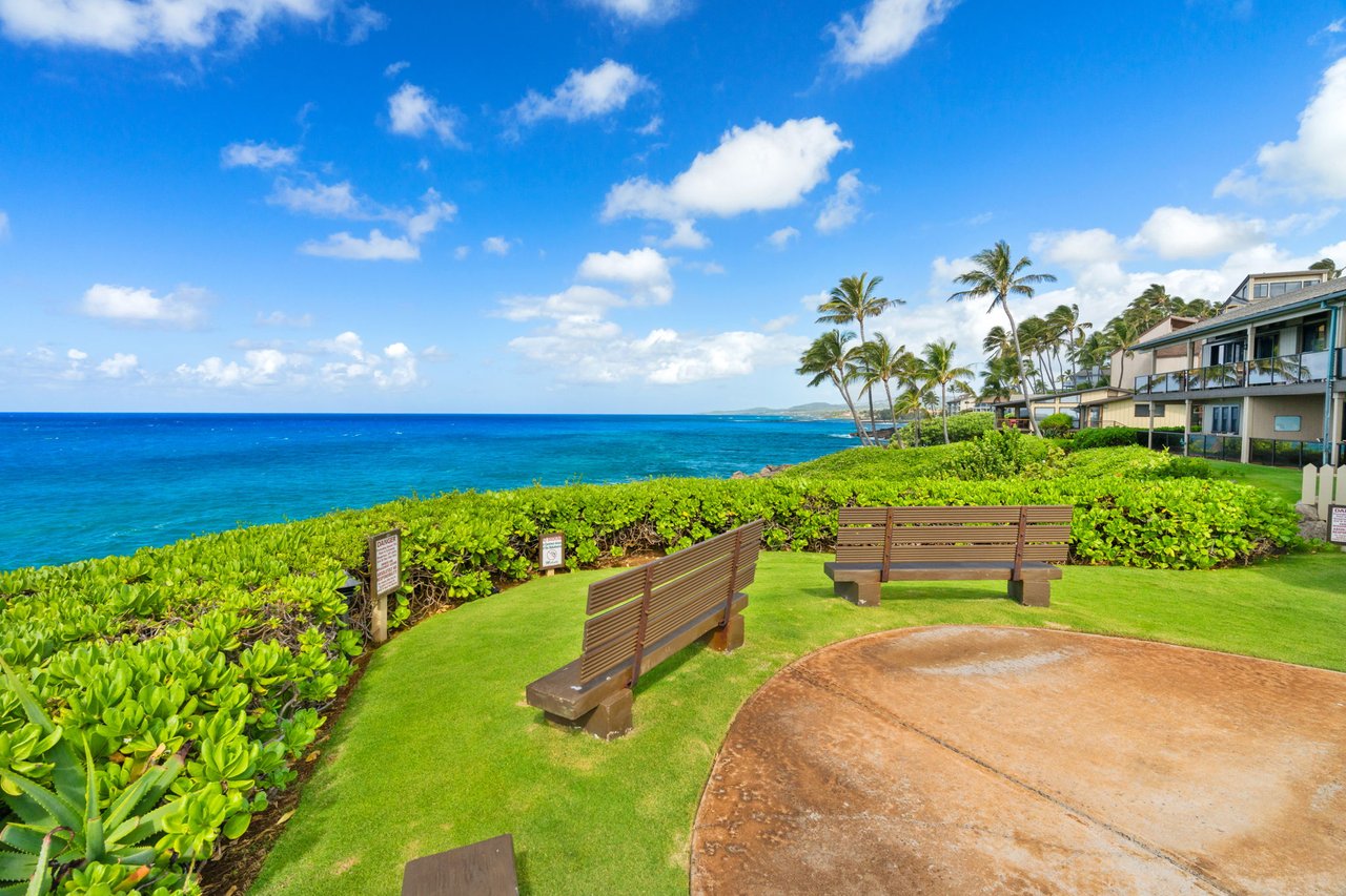 MAKAHUENA CONDOS ON KAUAI