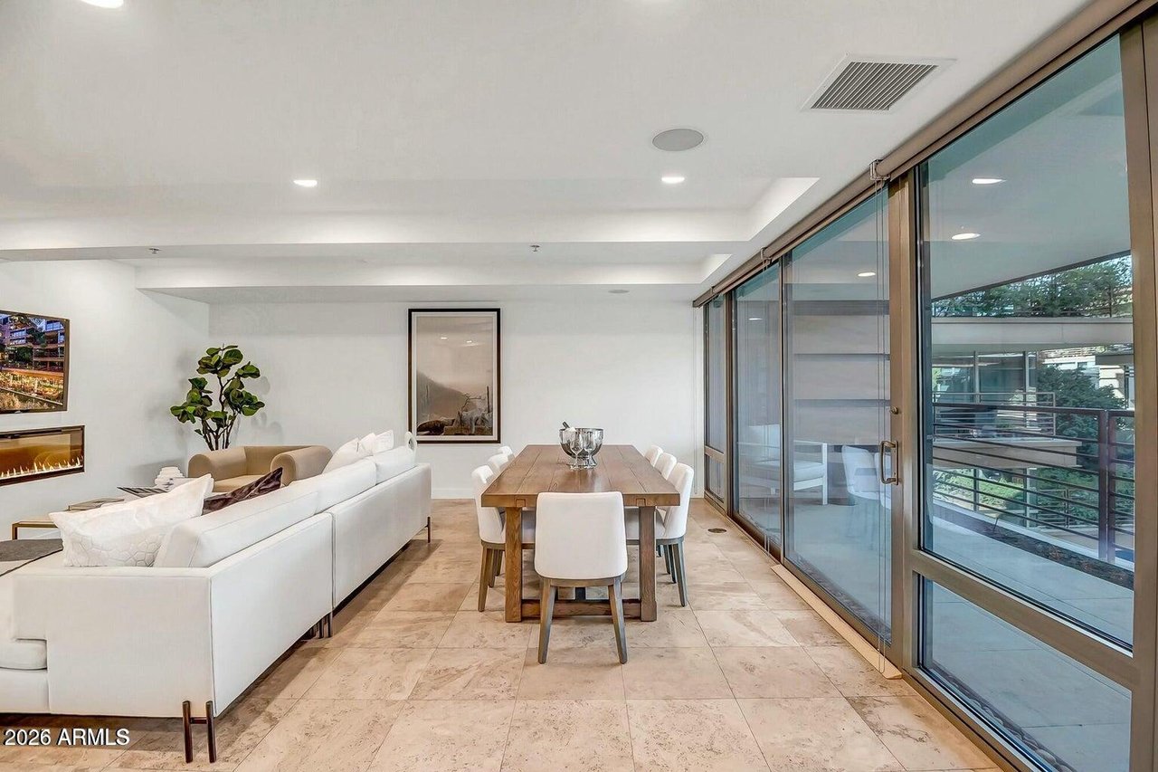 7121 E Rancho Vista Dr, #5011