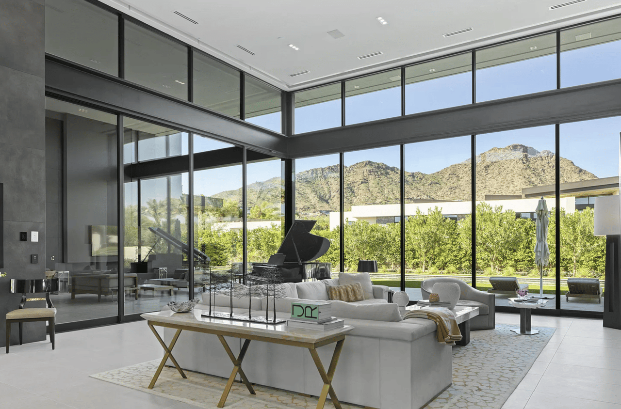 Luxury modern estate with resort like backyard in Paradise Valley Arizona