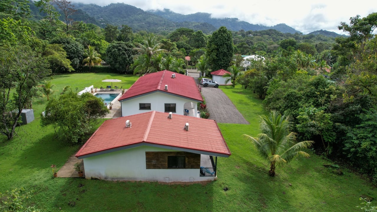 Versatile Multi-Unit Property with Income and Expansion Potential