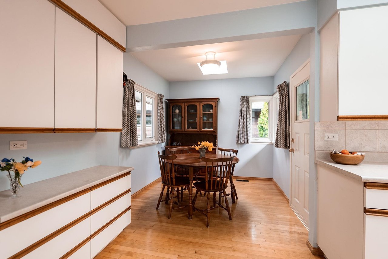 4143 Virginia Crescent, North Vancouver