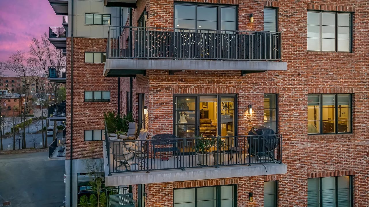 110 N Markley Pl #206