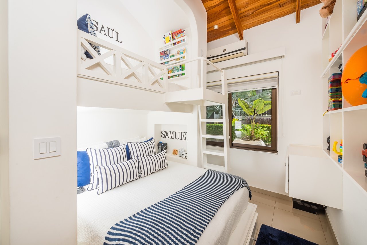 Casa Cielo | Luxurious Multifunctional Estate with Main House, Apartments, and Pool in Guanacaste!