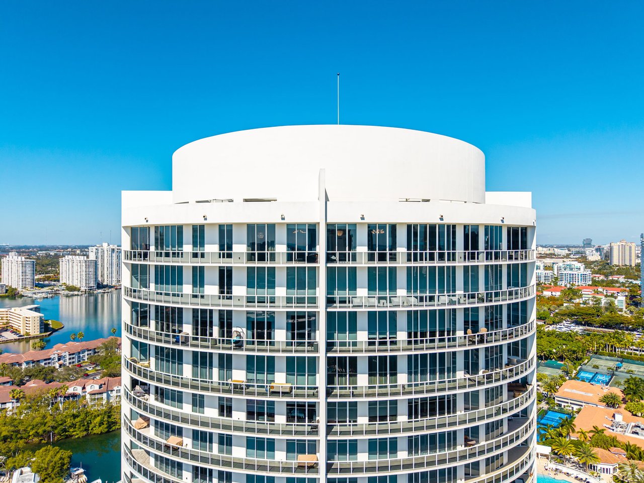 4100 Island Blvd # 1 Unit: PH-1