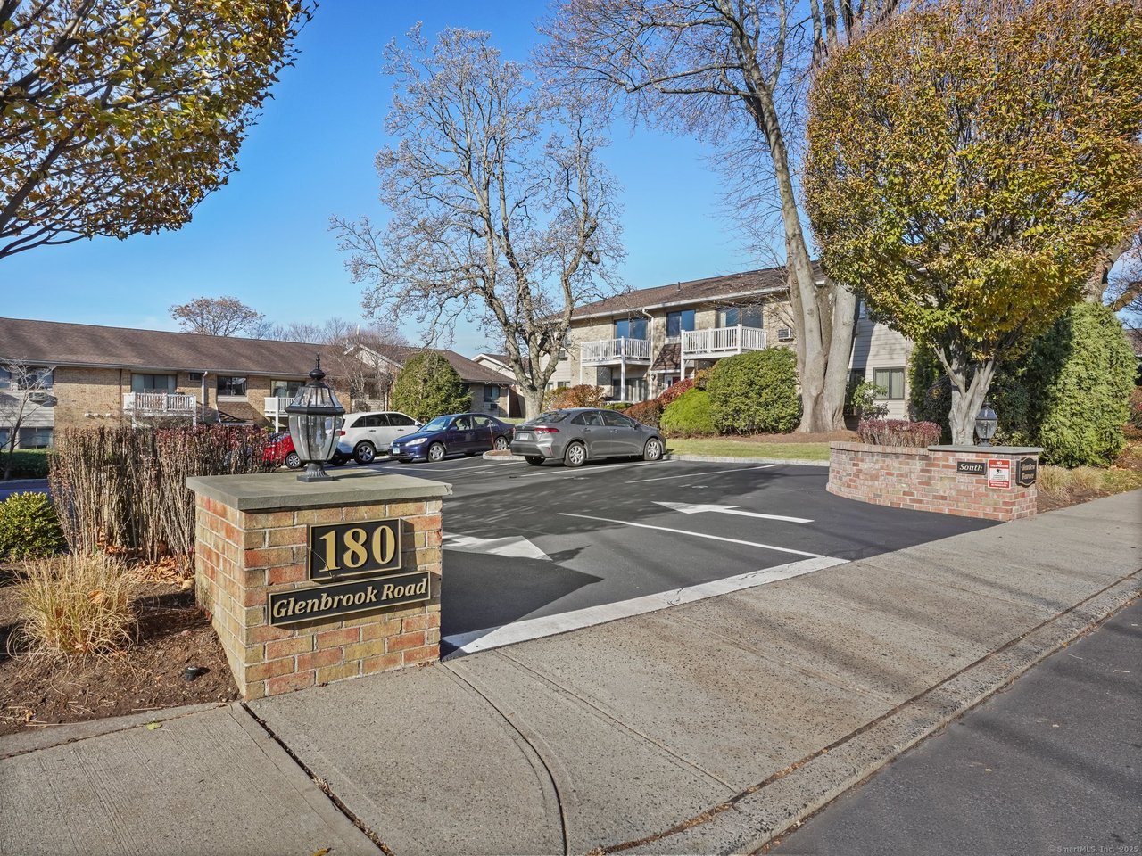  180 Glenbrook Road, Unit# 8, Stamford, CT 06902