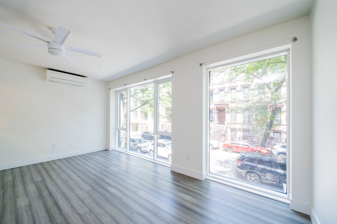 10 East 128th Street Unit: 2F