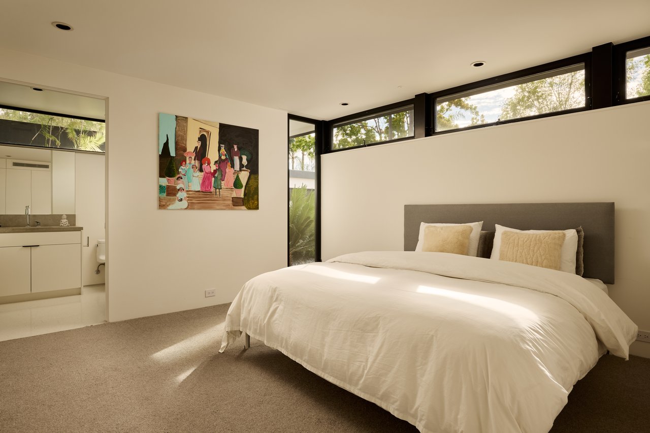 570 Evelyn Pl, Beverly Hills