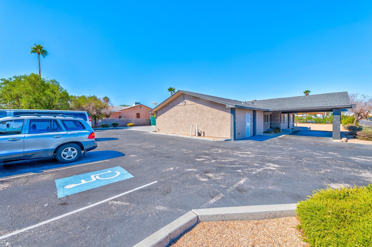 2545-2595 S Torrey Pines