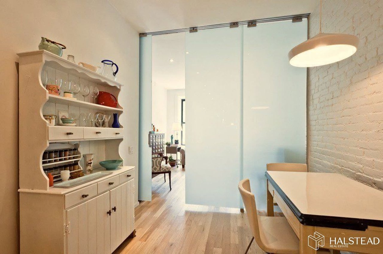 221 W 20th St, #3W