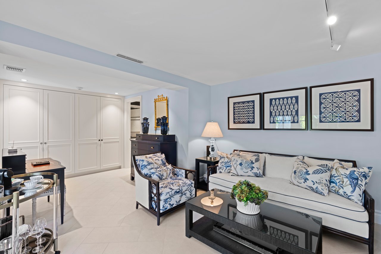 Entertainer’s Paradise in Prestigious Estate Section Enclave