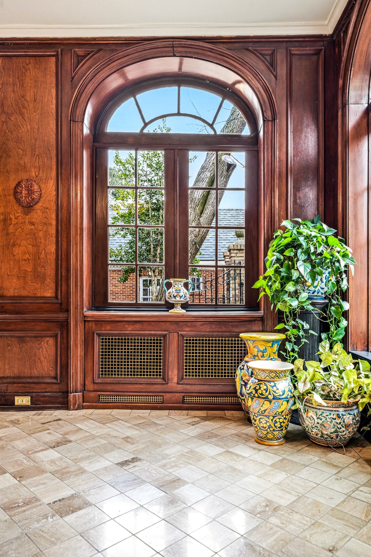 794 Springdale Road NE