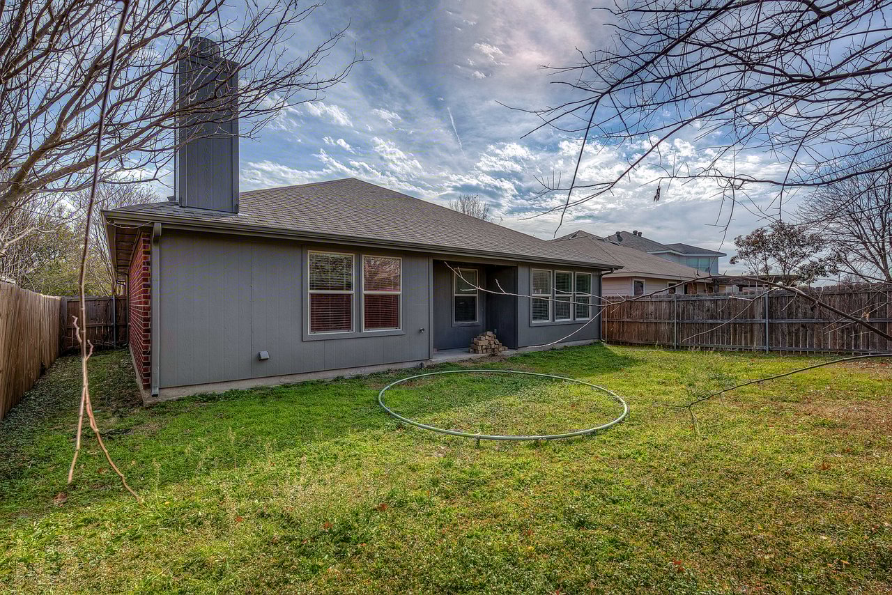 2023 Lake Trail Dr.