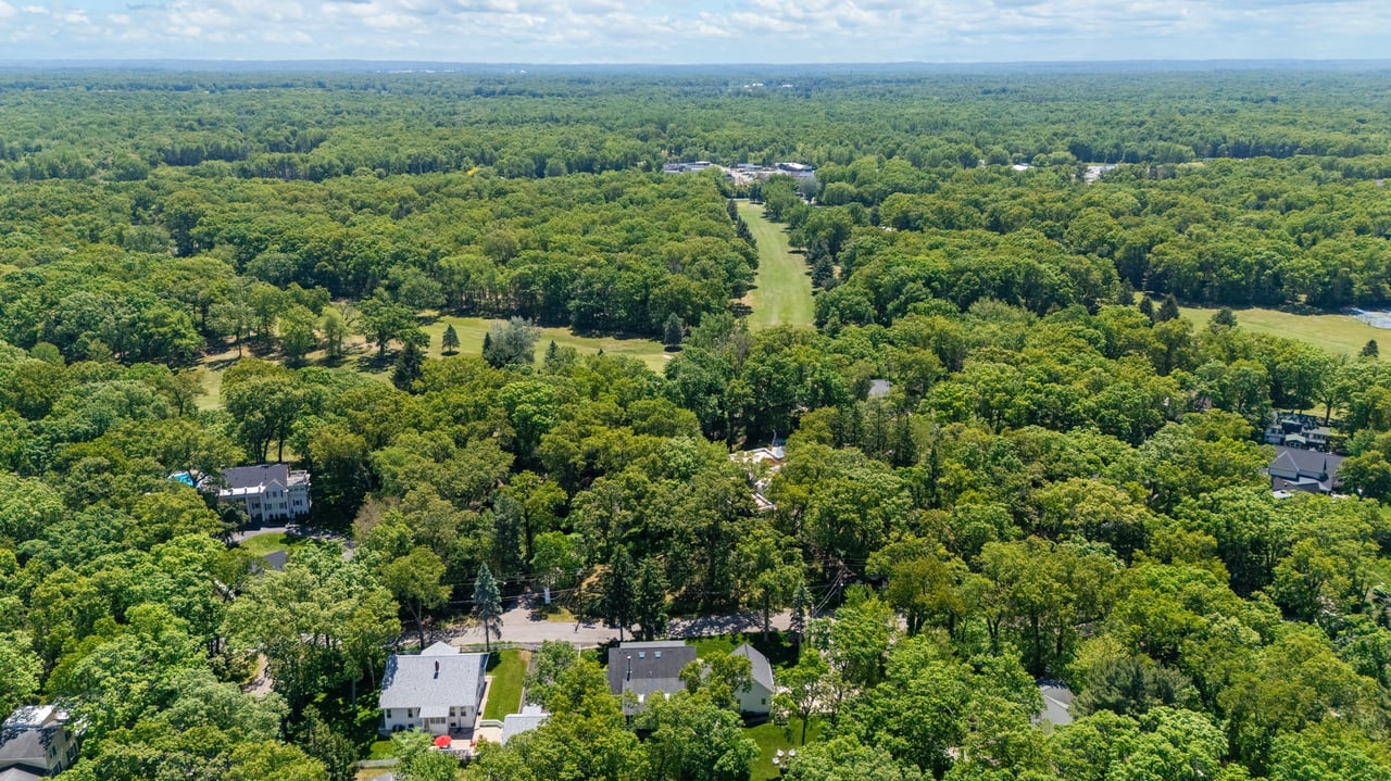 47118 Oak Avenue, Grand Beach, MI 49117
