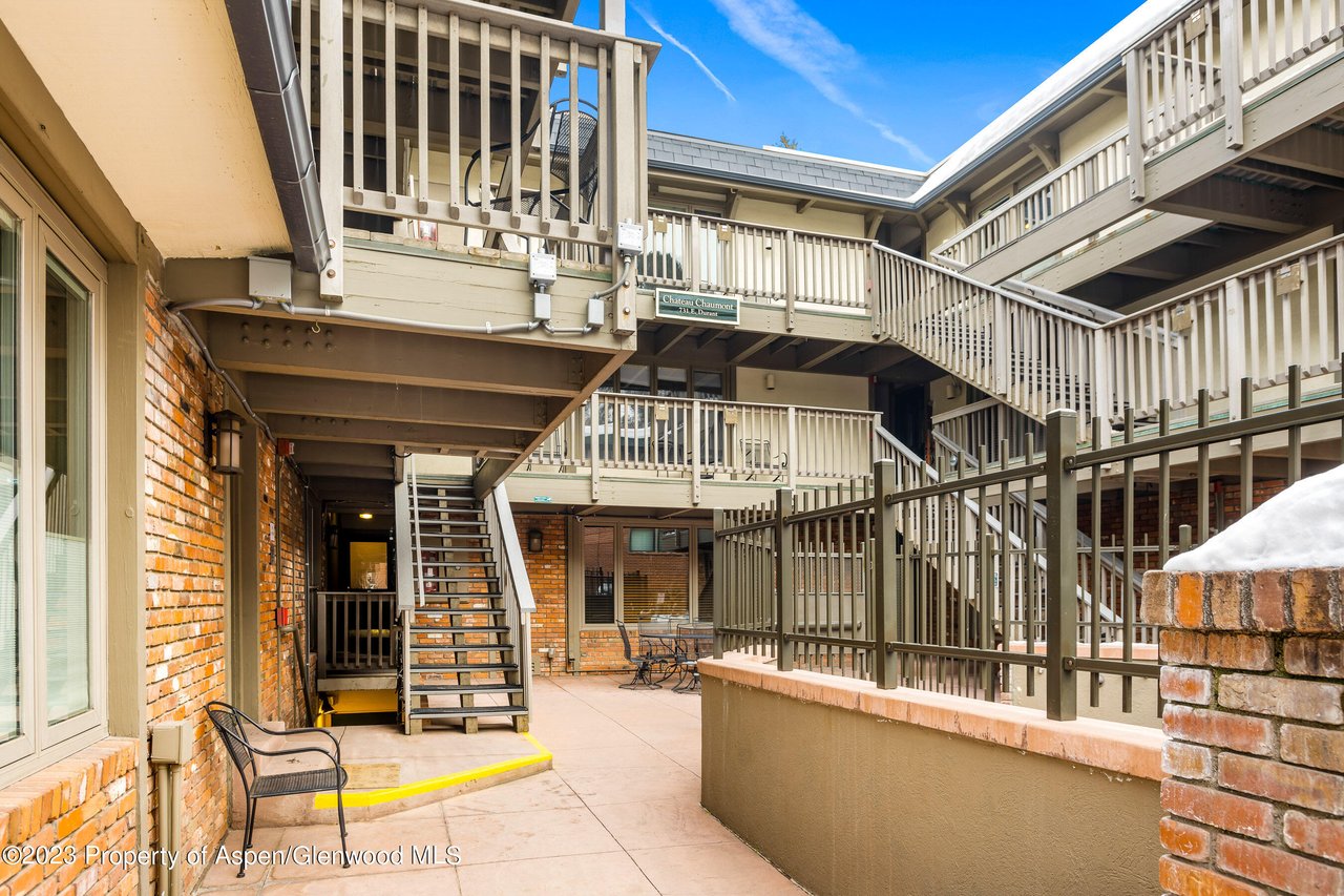 731 E Durant Ave, #17