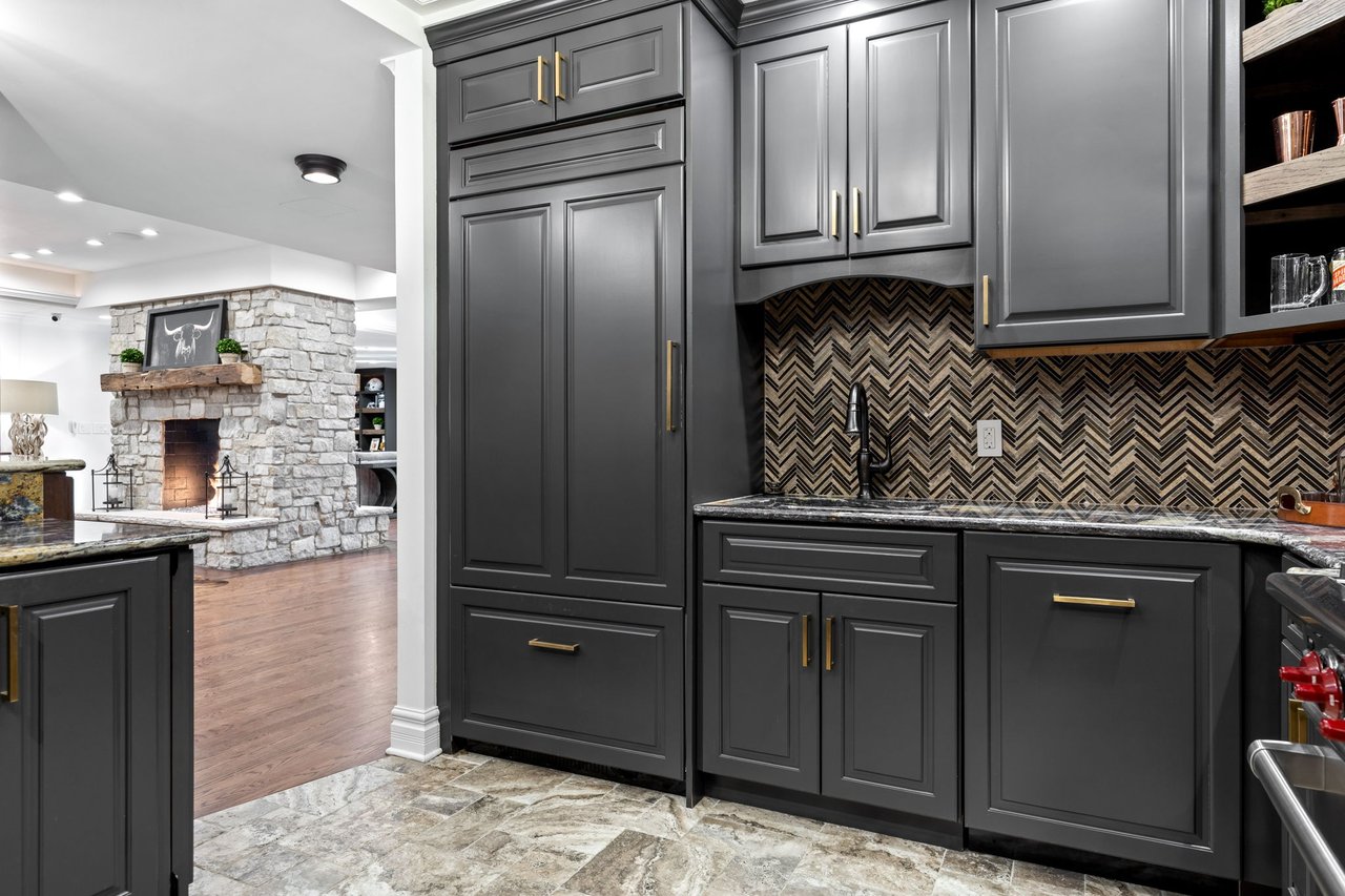 24 Williamsburg Estates Drive