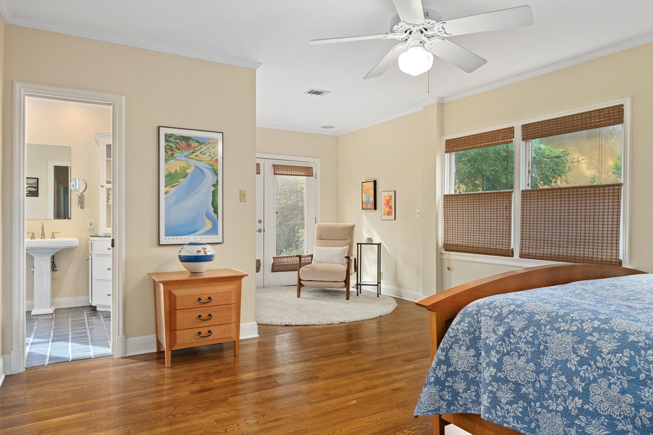 1311 Kent Lane