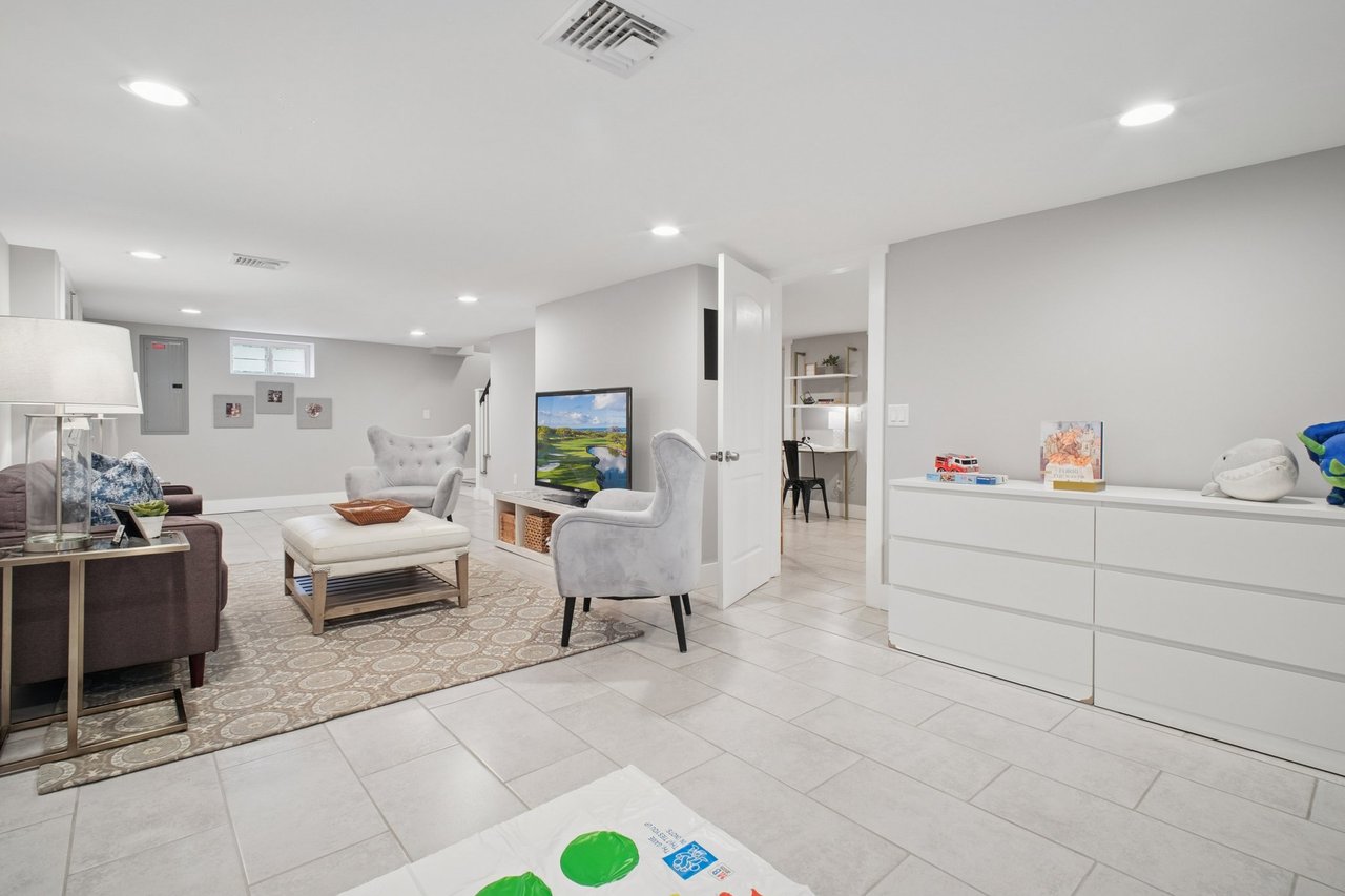 1 Winthrop Place