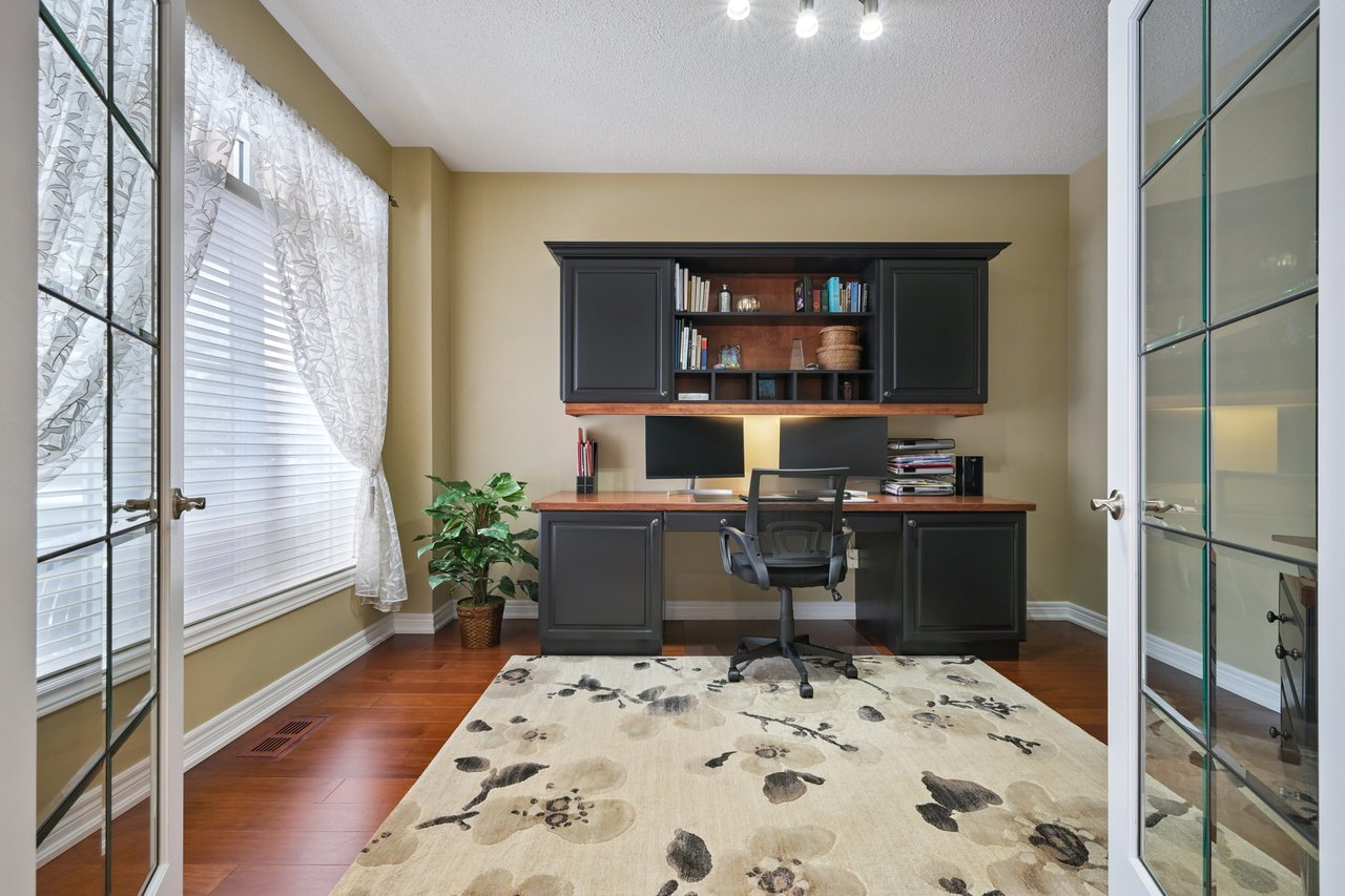 Resort-style yard backing onto lush ravine