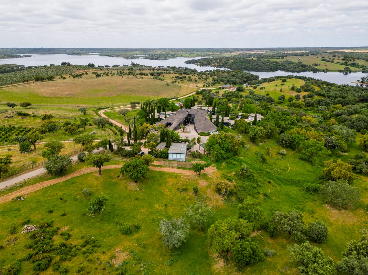 Luxury Wellness & Sports Retreat in Portugal with Expansion Upside & €1M+ Revenue