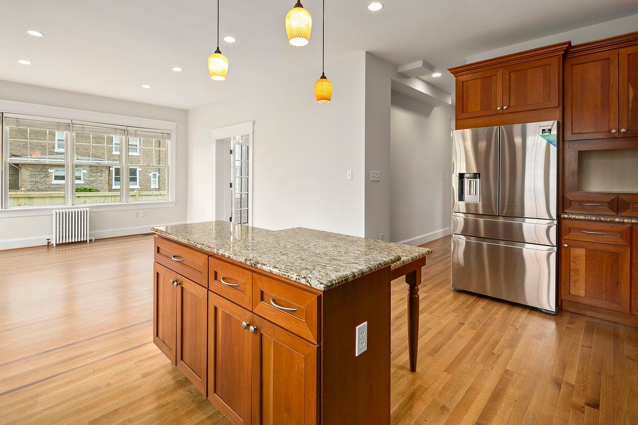 1501 Hamilton St NW
