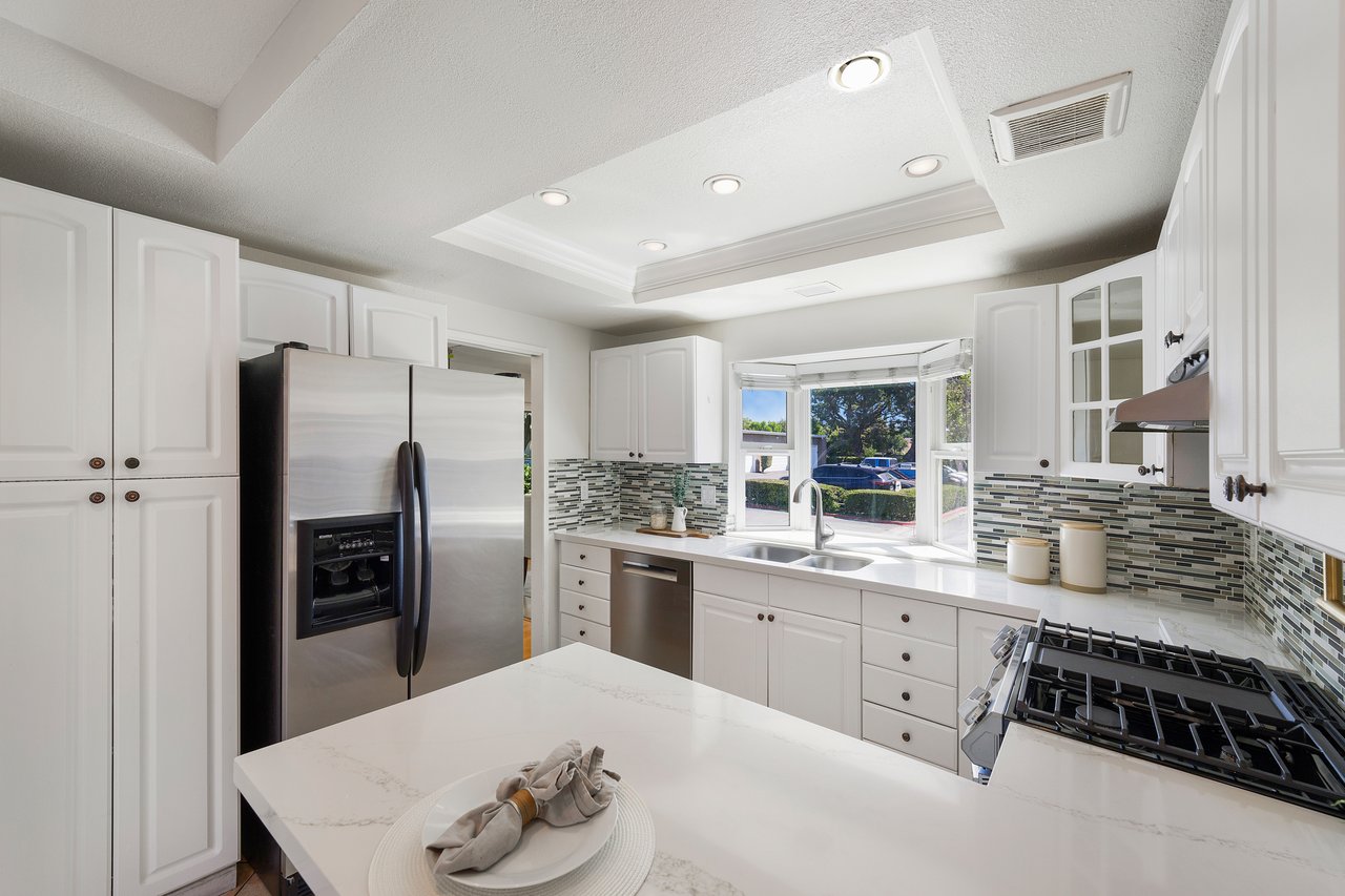 20 Sacramento, Irvine, CA 92604