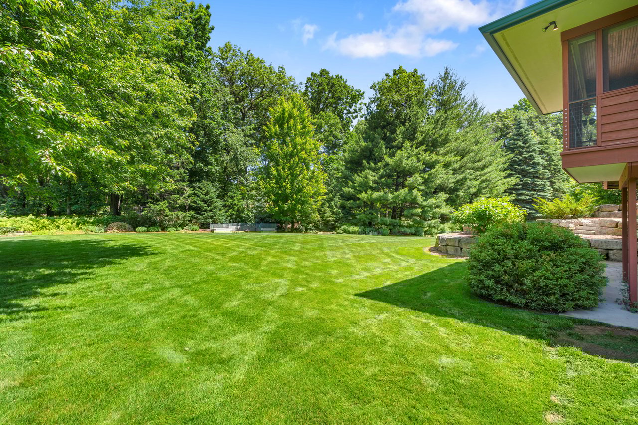 Discover This Prairie-Style Architectural Masterpiece in Fitchburg’s Lacy Heights
