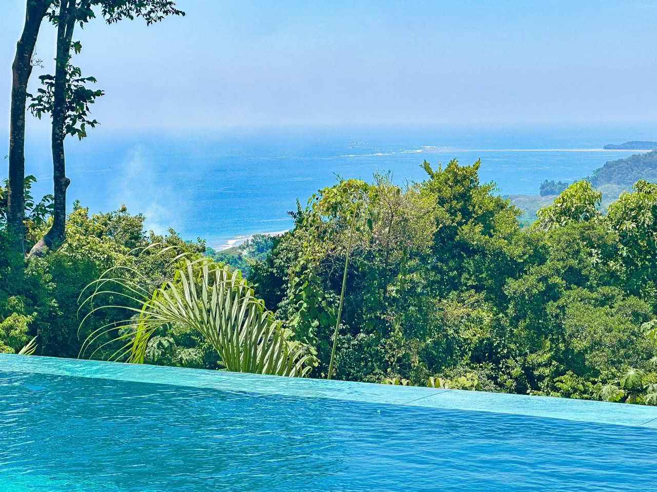 Luxury 4-Bed Home with Ocean & Jungle Views in Ojochal