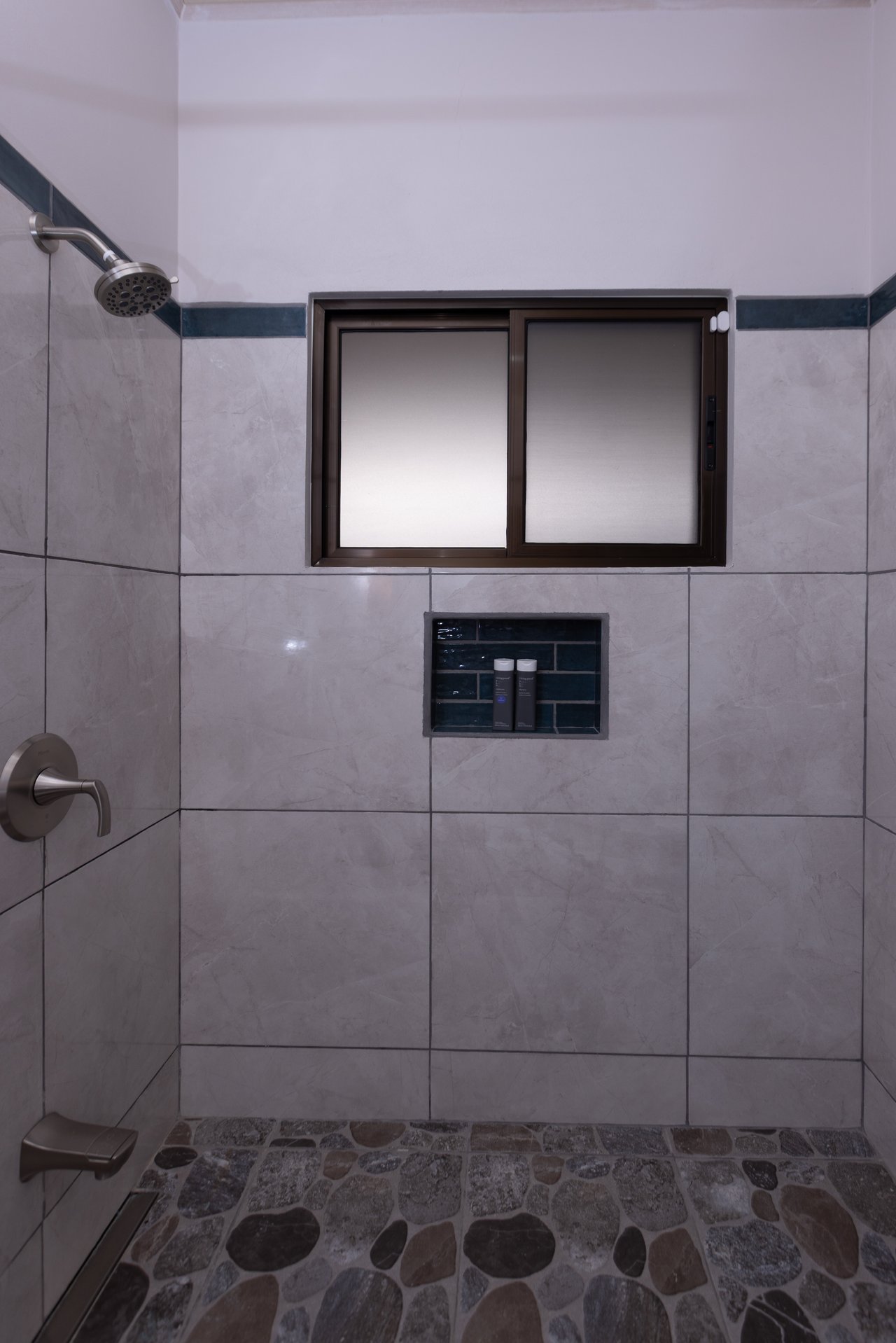 Turnkey Modern Home Near Quepos Marina – Move-In Ready! 2BDR&2BATHS
