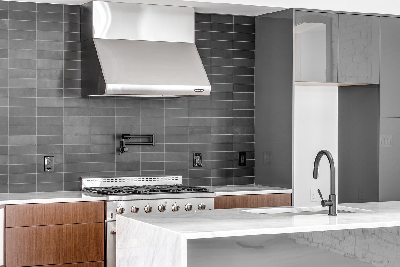 4 N Robinson (Fan House)