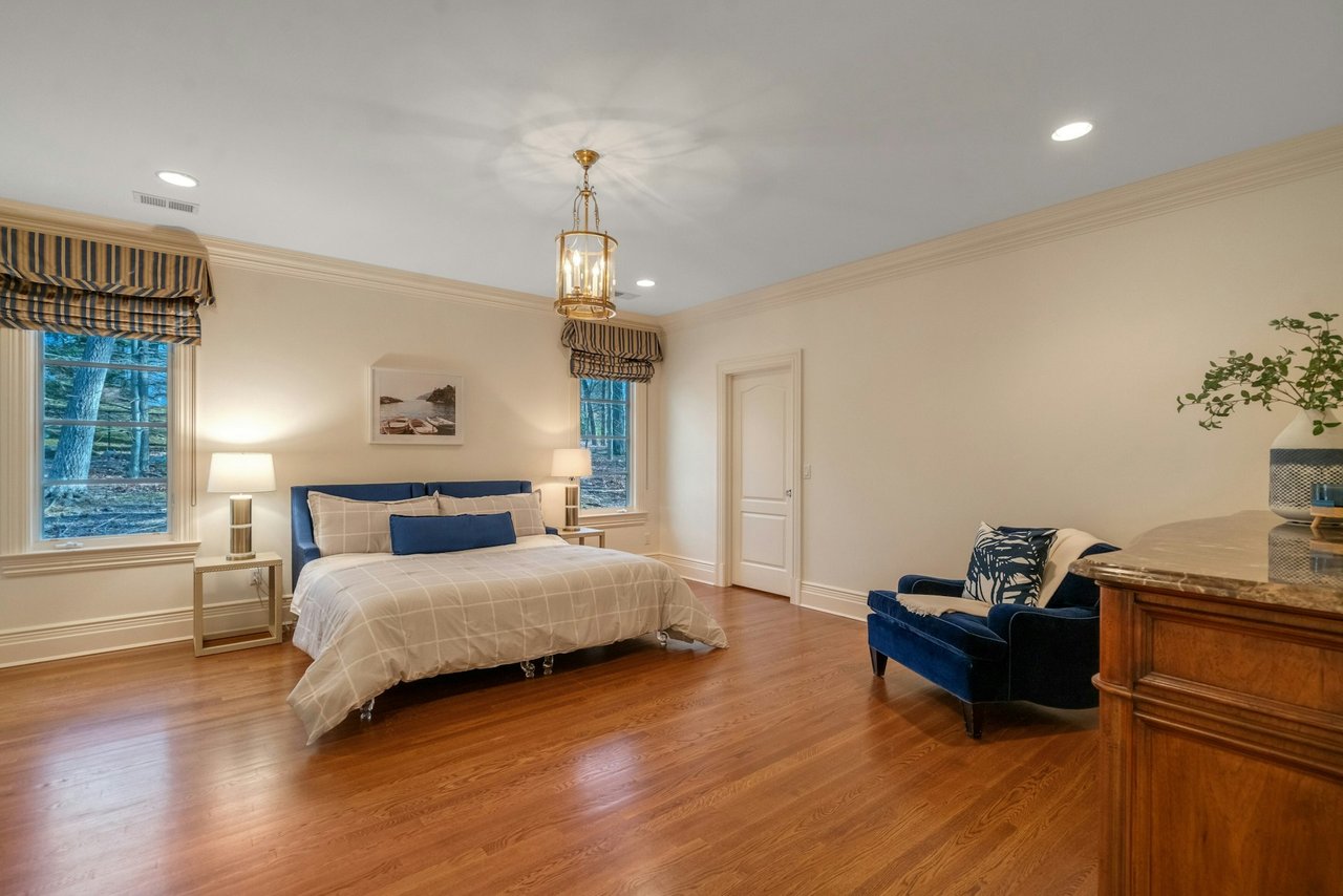 9 Ridge Crest Road