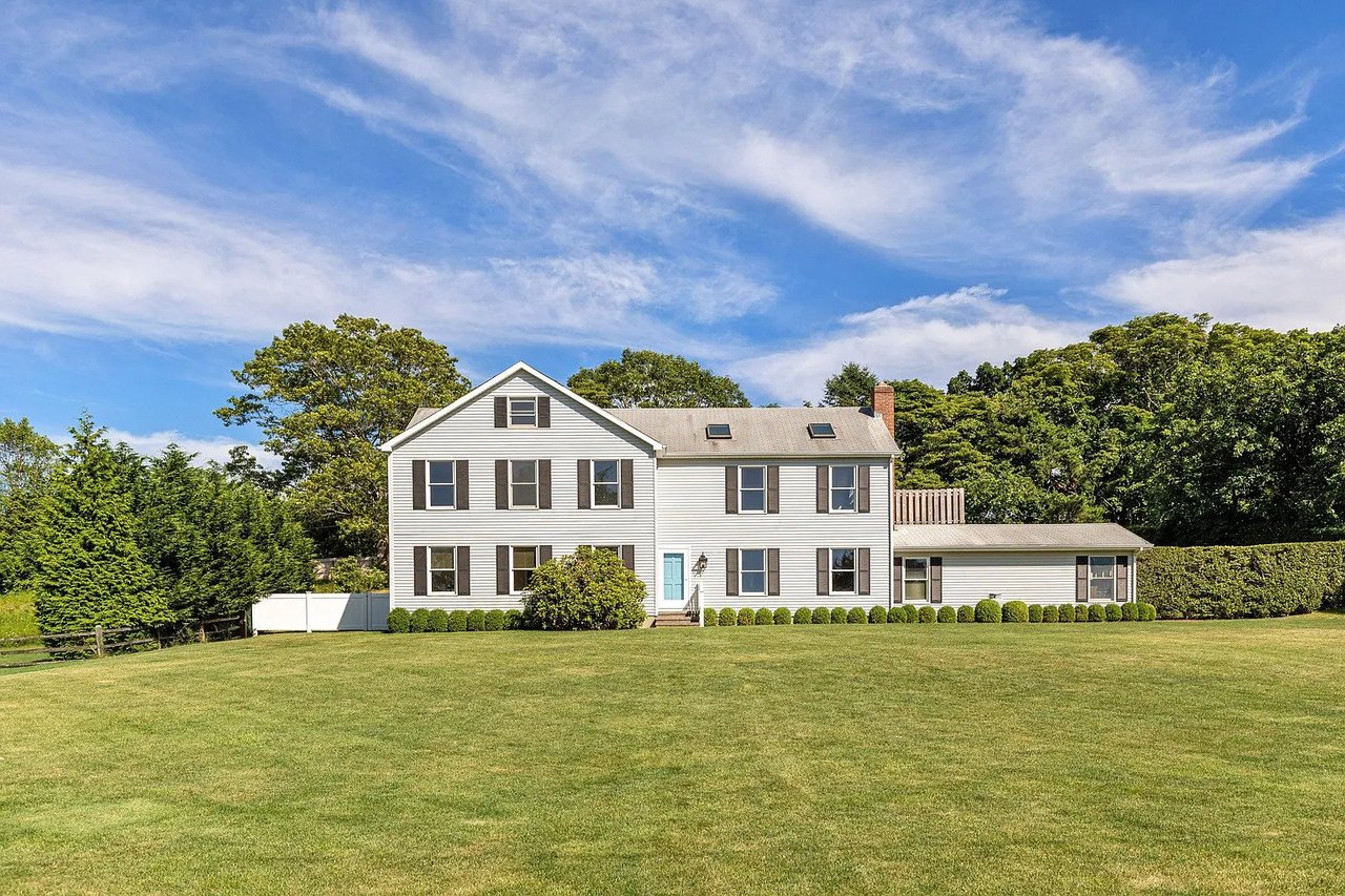 20 Underhill Drive, Southampton