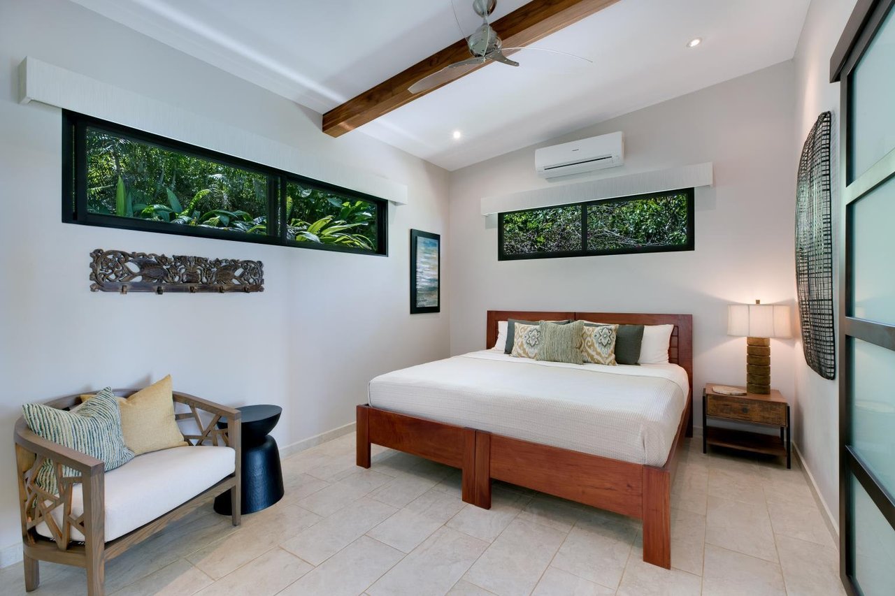 Villa Santo Vida, 4 Bed, Ocean View