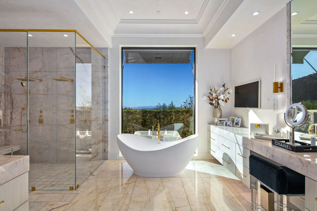 10927 E Windgate Pass Drive, 1519