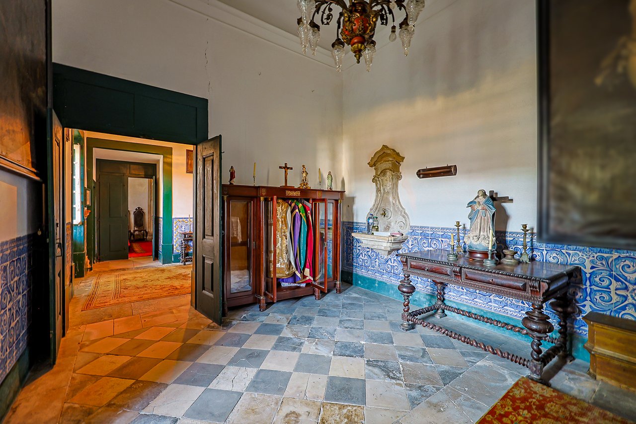 Magnificent 17th-Century Palace with  76,400 m² Estate Near Coimbra