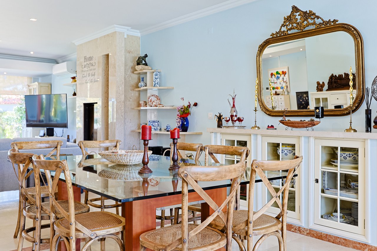 Exclusive 4,000 m² Estate in Azeitão with Tennis Court, Spa & Approved Development Project