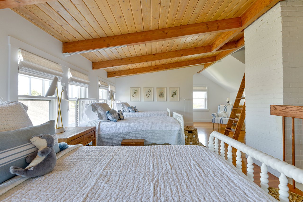 3 North Beach Street