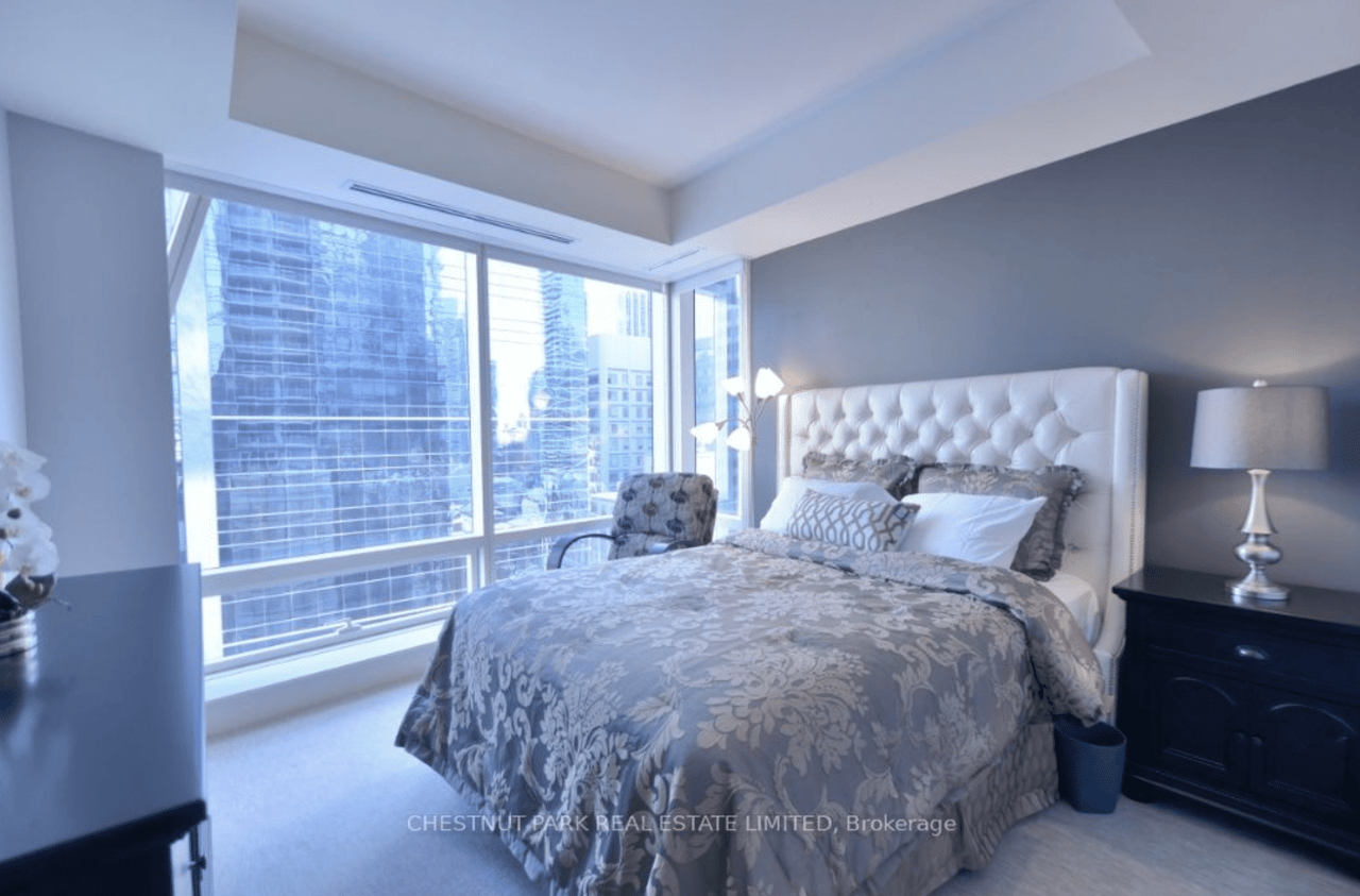 Suite 1804- 180 University Avenue