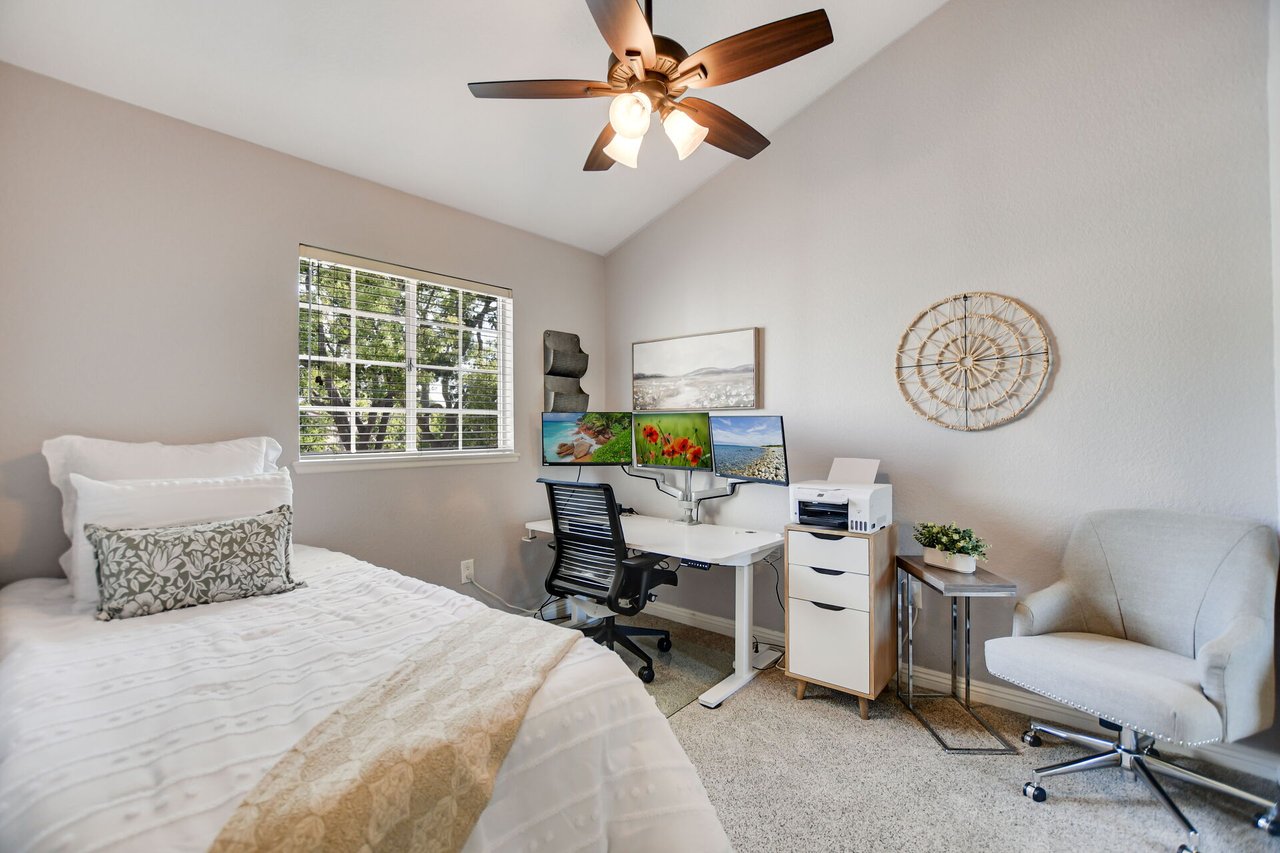 1247 Deer Creek