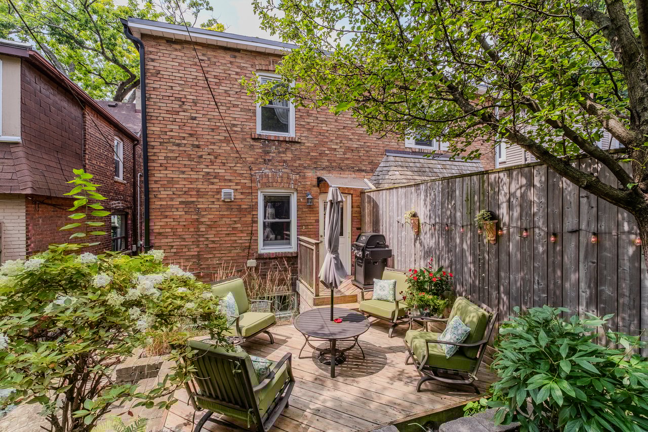 35 Kingsmount Park Rd