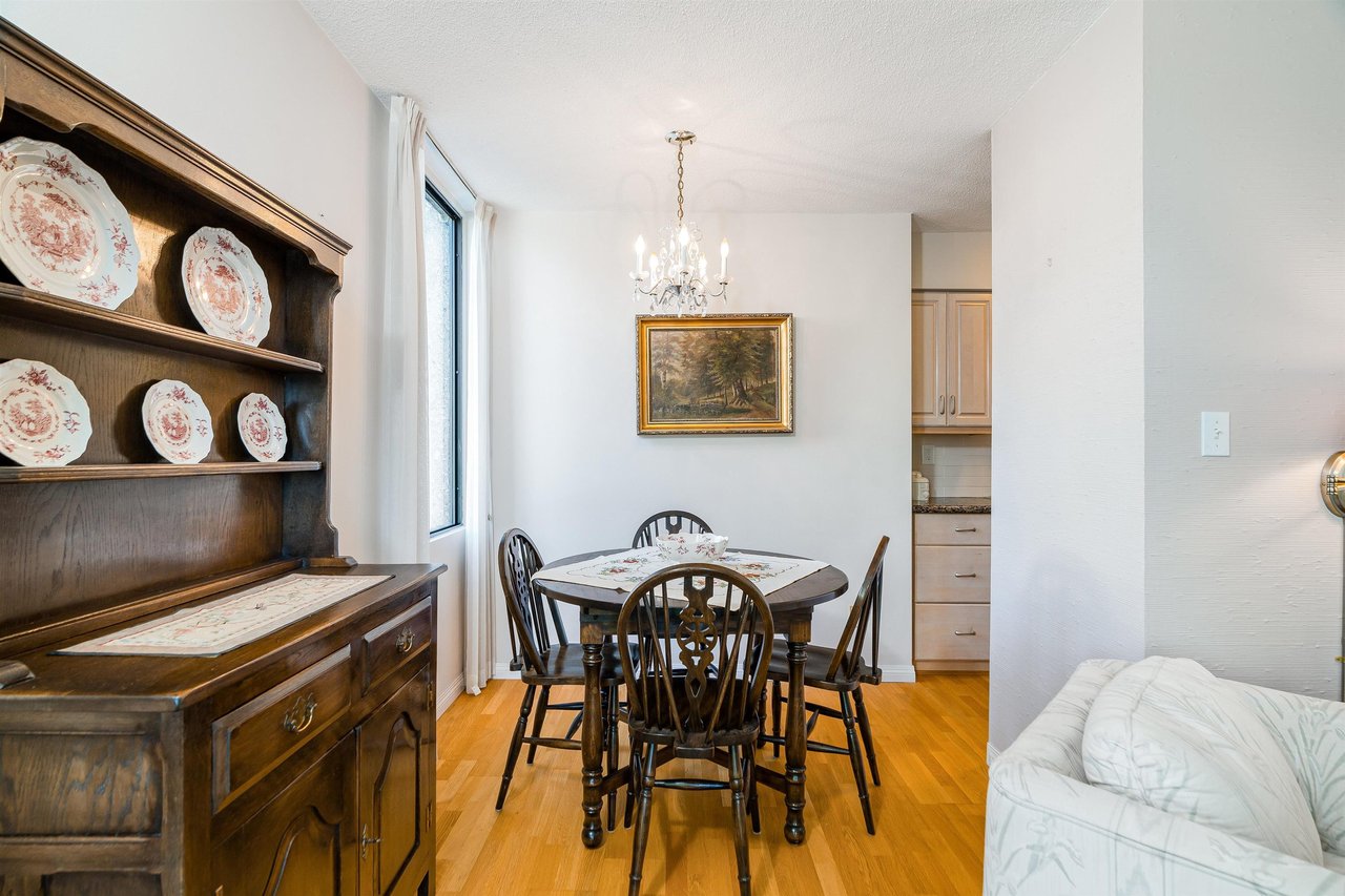1575 Beach Ave, #303