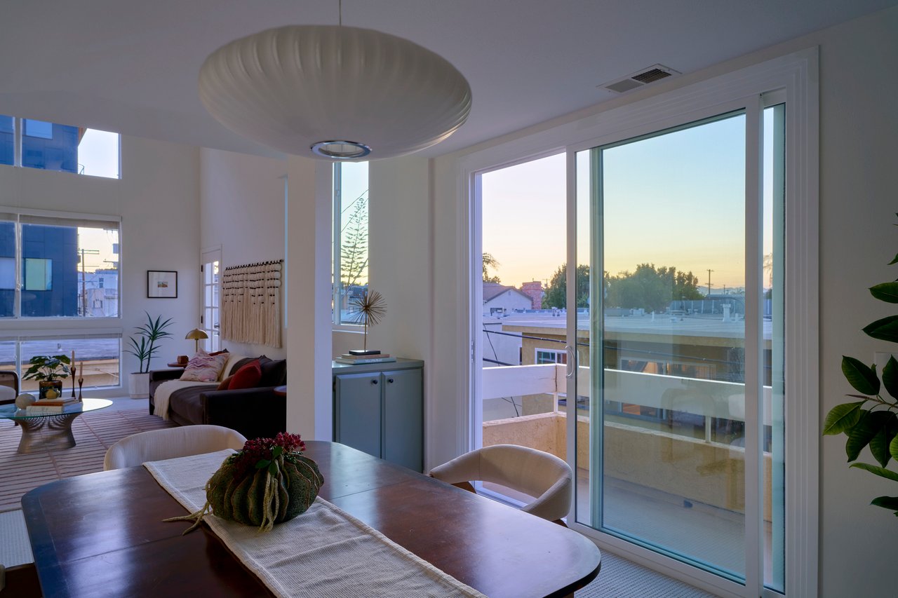 Rare Tri-Level Mar Vista Townhouse 