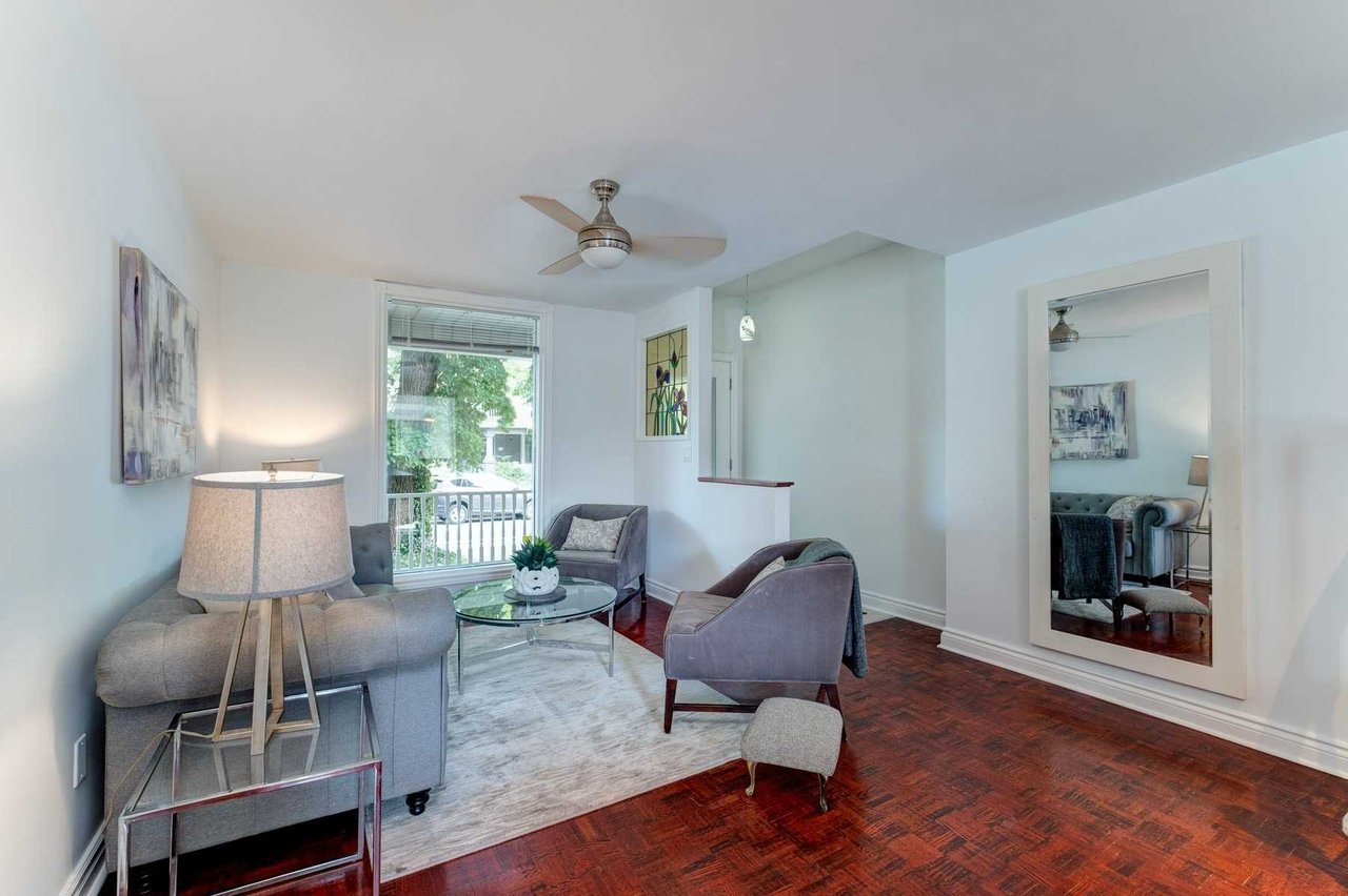 130 Hampton Ave
